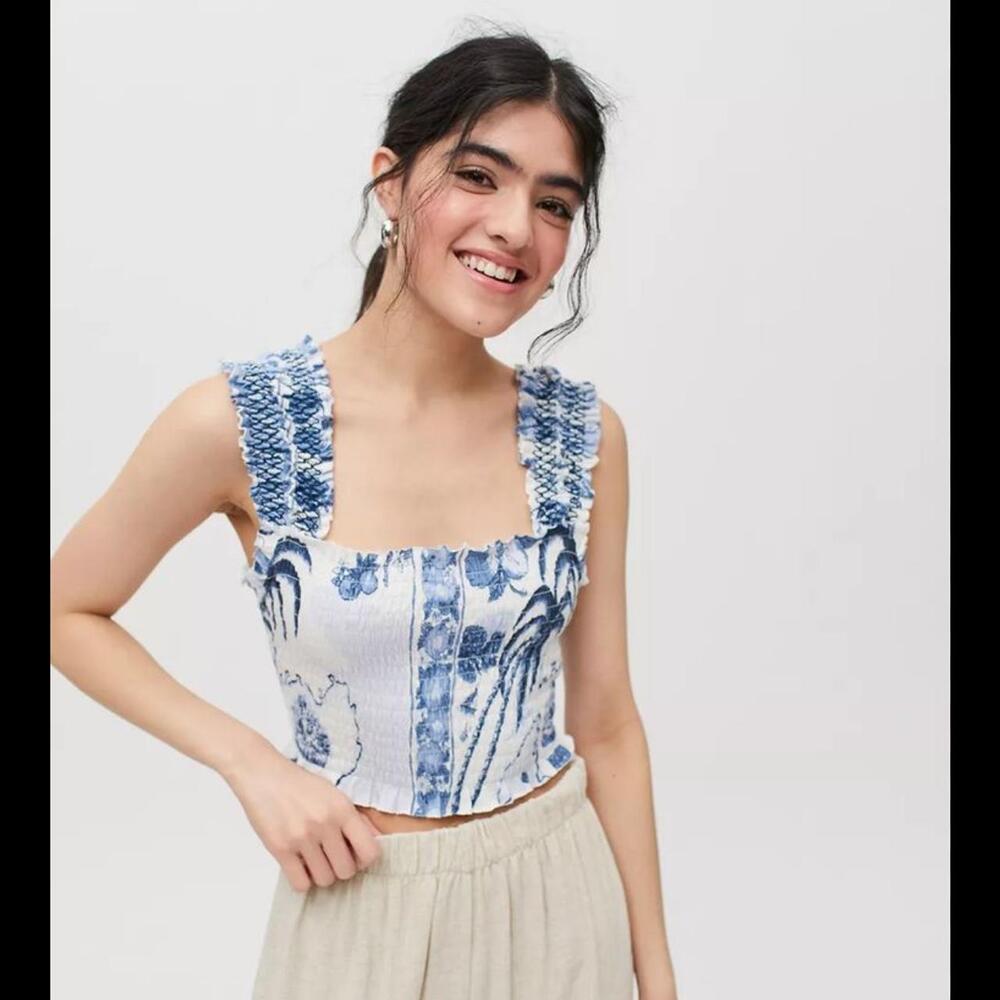 Urban Outfitters Women's Blue White Crop Ruffled Tank Top M Smocked Cotton Blend